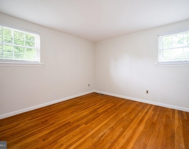2409 Sweetbriar Road - Photo Thumbnail 11