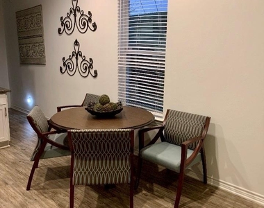 3223 Real St - Photo Thumbnail 11