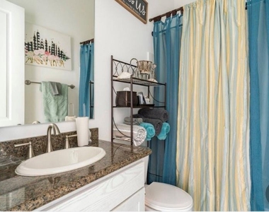 3223 Real St - Photo Thumbnail 16