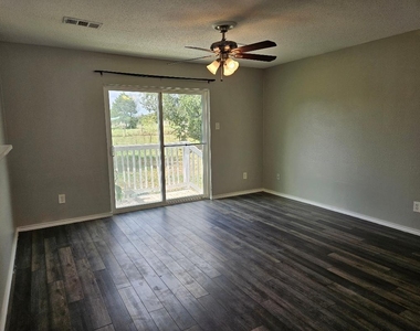 1778 Fm 1704 - Photo Thumbnail 3