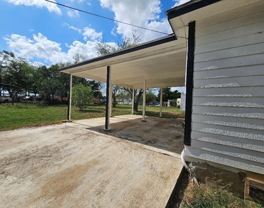 1778 Fm 1704 - Photo Thumbnail 1