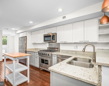 481 Ridge Street Nw - Photo Thumbnail 6