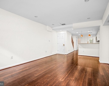 481 Ridge Street Nw - Photo Thumbnail 2