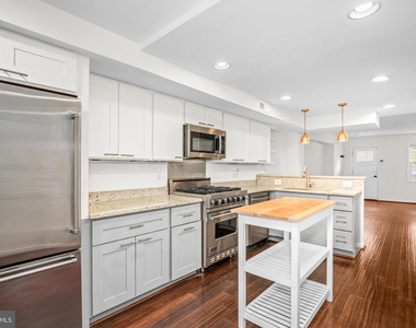 481 Ridge Street Nw - Photo Thumbnail 7