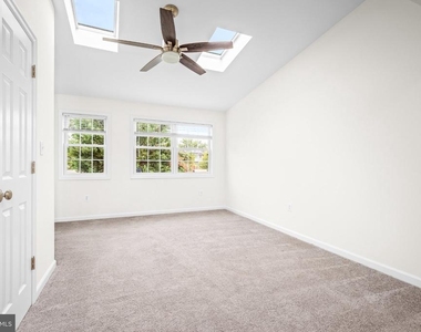 481 Ridge Street Nw - Photo Thumbnail 10