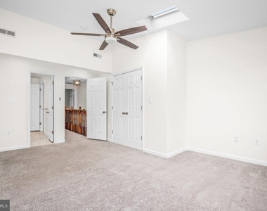 481 Ridge Street Nw - Photo Thumbnail 12