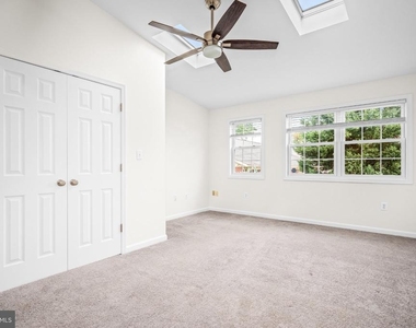 481 Ridge Street Nw - Photo Thumbnail 11