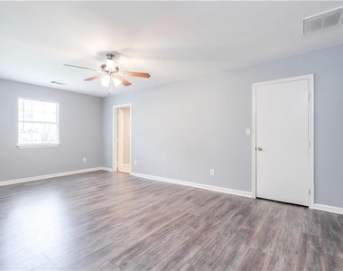 12102 Missel Thrush Ct - Photo Thumbnail 21