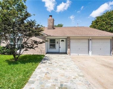 12102 Missel Thrush Ct - Photo Thumbnail 1