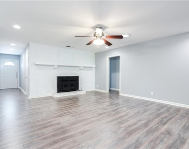 12102 Missel Thrush Ct - Photo Thumbnail 6