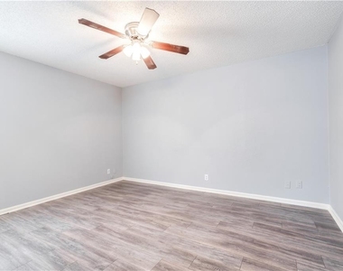 12102 Missel Thrush Ct - Photo Thumbnail 26