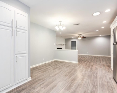 12102 Missel Thrush Ct - Photo Thumbnail 14