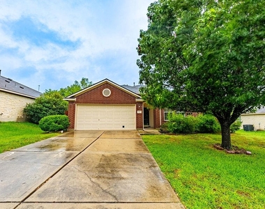 157 Redwood Dr - Photo Thumbnail 1