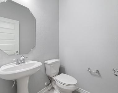 9010 Palmito Dr - Photo Thumbnail 29