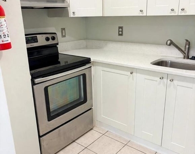 1335 Wallach Place Nw - Photo Thumbnail 5