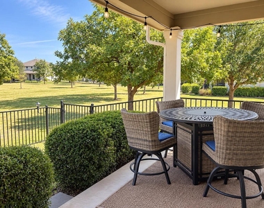 9201 Brodie Ln - Photo Thumbnail 17