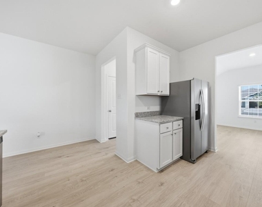 217 W Luna Blue Ln - Photo Thumbnail 2