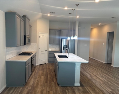 330 Algaroba Loop - Photo Thumbnail 14
