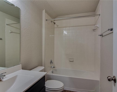 309 Naset Dr - Photo Thumbnail 16