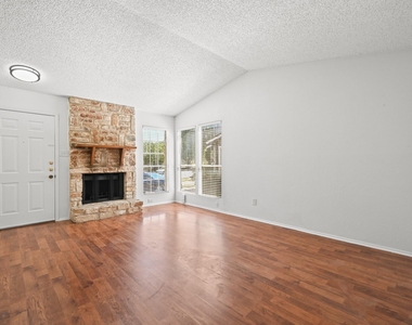 3221 Darnell Dr - Photo Thumbnail 11