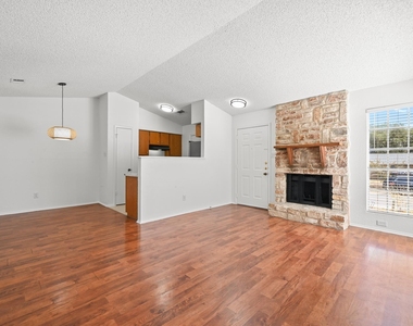 3221 Darnell Dr - Photo Thumbnail 12