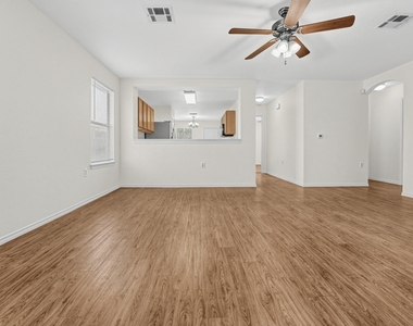 7417 Cayenne Ln - Photo Thumbnail 5