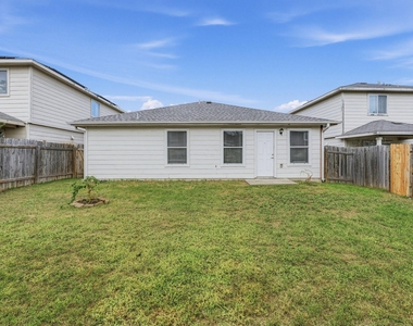 7417 Cayenne Ln - Photo Thumbnail 31