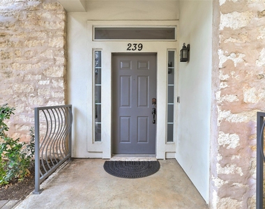 2918 Ranch Road 620 N - Photo Thumbnail 2