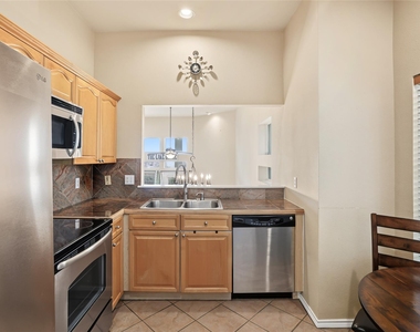 2918 Ranch Road 620 N - Photo Thumbnail 5