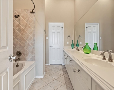 2918 Ranch Road 620 N - Photo Thumbnail 17