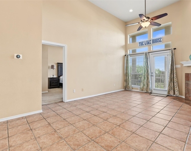 2918 Ranch Road 620 N - Photo Thumbnail 9