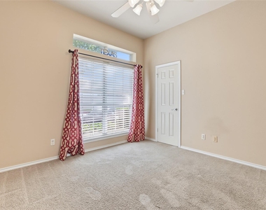 2918 Ranch Road 620 N - Photo Thumbnail 20