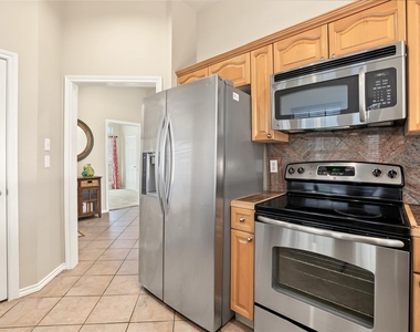 2918 Ranch Road 620 N - Photo Thumbnail 8