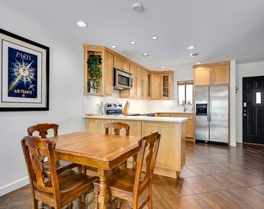 2605 Enfield Rd - Photo Thumbnail 4
