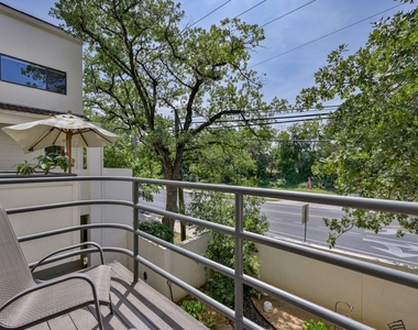 2605 Enfield Rd - Photo Thumbnail 10