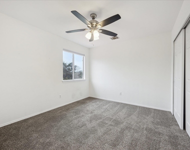 2627 Claudia Dr - Photo Thumbnail 9