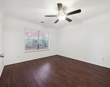 2627 Claudia Dr - Photo Thumbnail 5