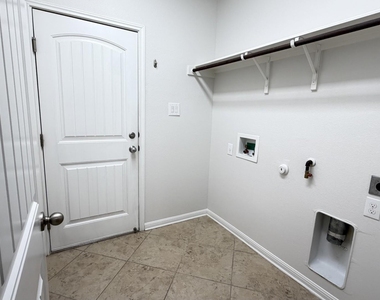 18509 Tanner Bayou Loop - Photo Thumbnail 12