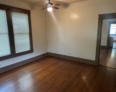 610 W Odell St - Photo Thumbnail 4