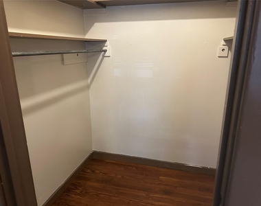610 W Odell St - Photo Thumbnail 9