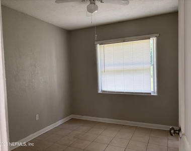 5147 107th Street - Photo Thumbnail 9