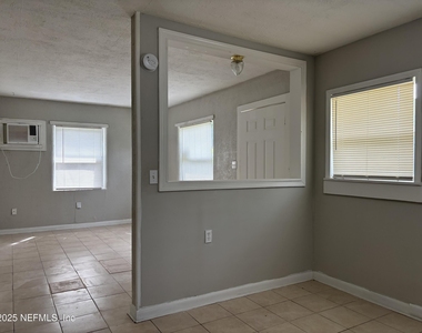 5147 107th Street - Photo Thumbnail 6