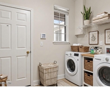 12337 Cardinal Creek Drive - Photo Thumbnail 24