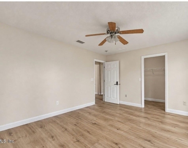 12337 Cardinal Creek Drive - Photo Thumbnail 19