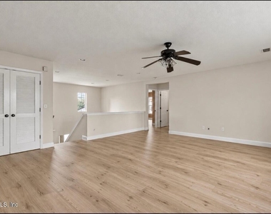 12337 Cardinal Creek Drive - Photo Thumbnail 17
