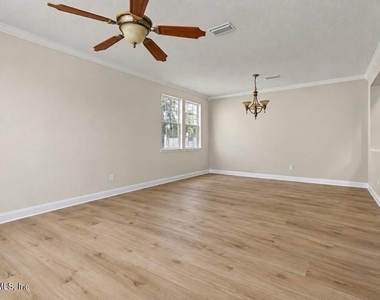 12337 Cardinal Creek Drive - Photo Thumbnail 11