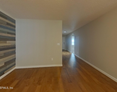 77094 Crosscut Way - Photo Thumbnail 2