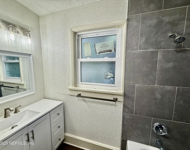 1130 E 16th Street - Photo Thumbnail 1