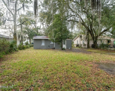 2221 Commonwealth Avenue - Photo Thumbnail 10