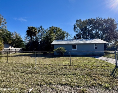 5213 Mcmanus Drive - Photo Thumbnail 2
